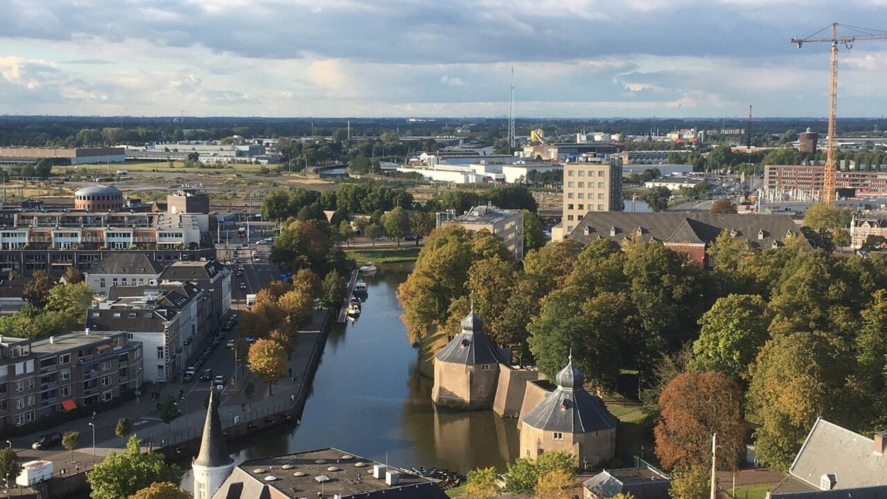 Breda: Glas-, tuin- en zonnepaneelreiniging